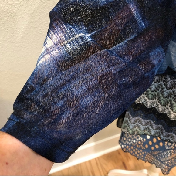 Calessa mixed media cowl neck tunic top asymmetrical hem metallic thread Size M - Picture 6 of 9